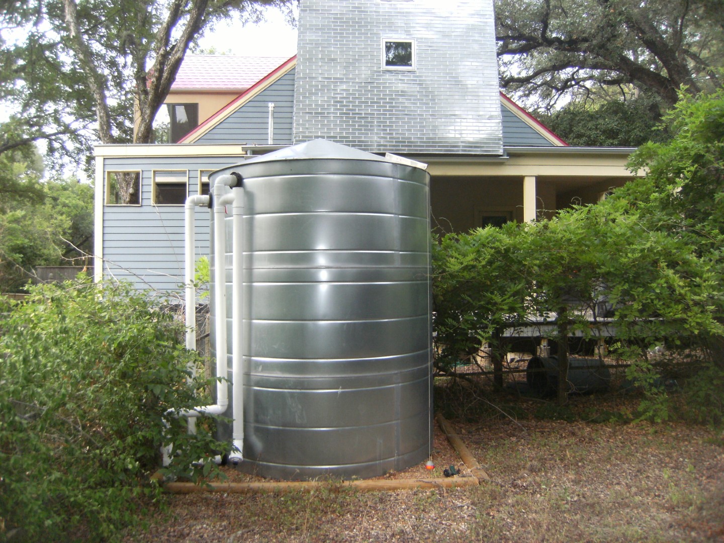 500 Gallon Galvanized Metal Water Storage Tank - Capitol Water Tanks